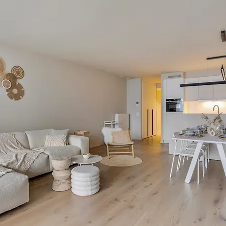 Premium Holidays - New Design Flat Near The Of